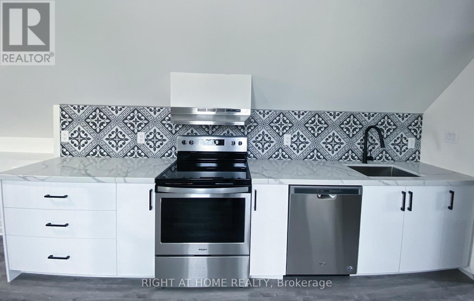 4 - 1258 Broadview Avenue, Toronto (Broadview North), Ontario  M4K 2T4 - Photo 7 - E12894208