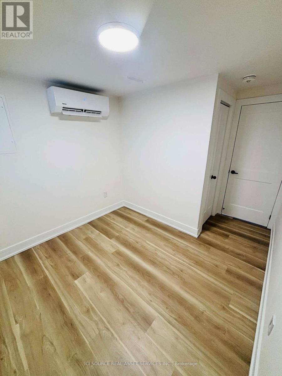 A - 3283 Turnstone Boulevard, Pickering, Ontario  L1X 0M9 - Photo 4 - E12894304