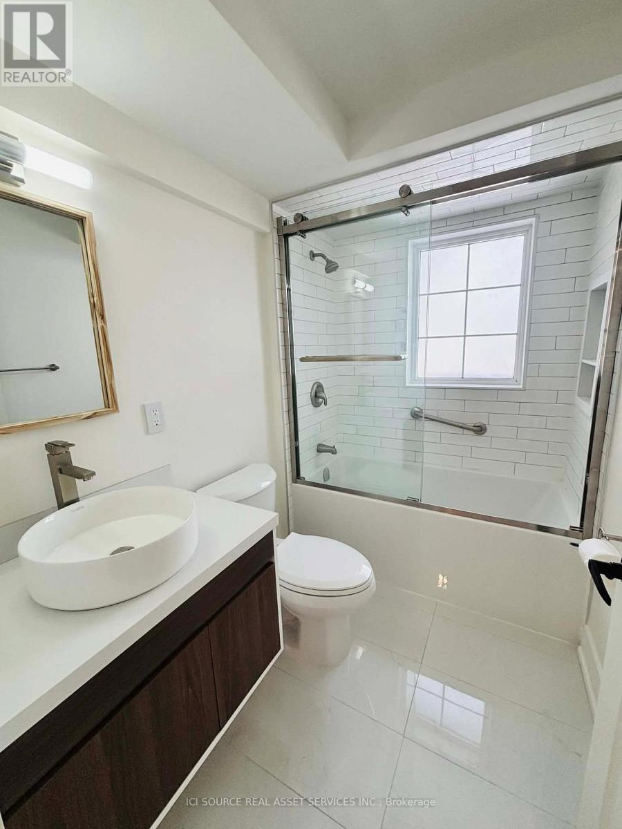 A - 3283 Turnstone Boulevard, Pickering, Ontario  L1X 0M9 - Photo 7 - E12894304