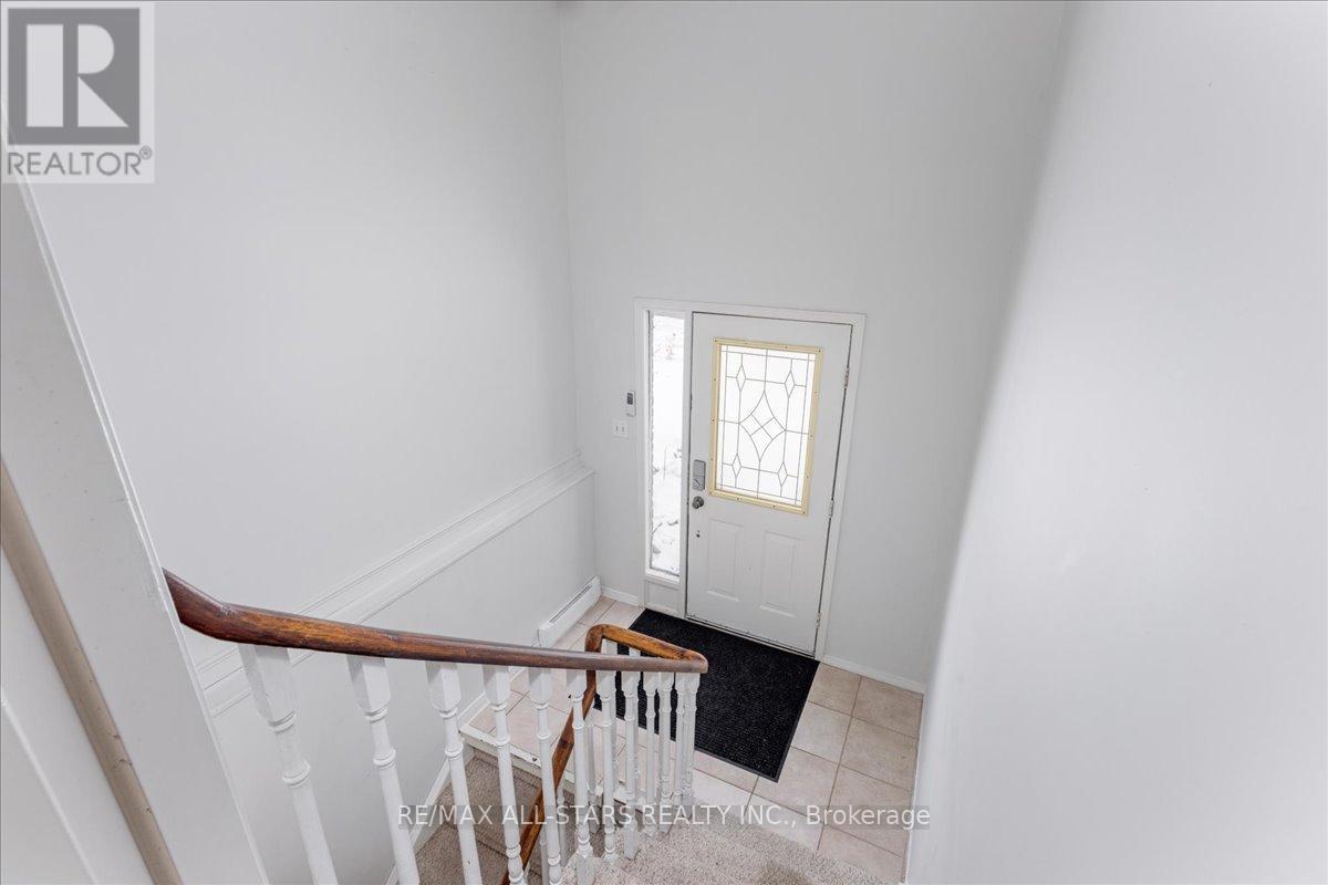 77 Biscayne Boulevard, Georgina, Ontario  L4P 3M8 - Photo 18 - N12894298