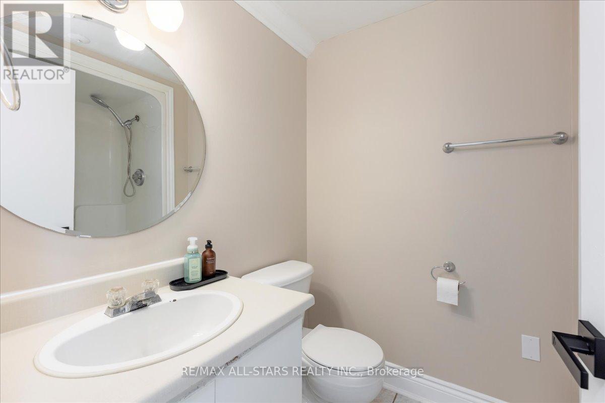 77 Biscayne Boulevard, Georgina, Ontario  L4P 3M8 - Photo 20 - N12894298