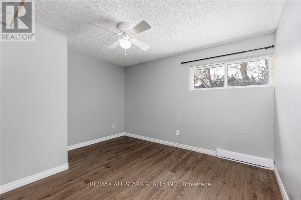 77 Biscayne Boulevard, Georgina, Ontario  L4P 3M8 - Photo 22 - N12894298