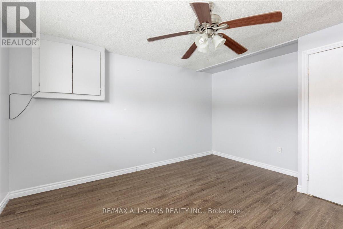 77 Biscayne Boulevard, Georgina, Ontario  L4P 3M8 - Photo 25 - N12894298