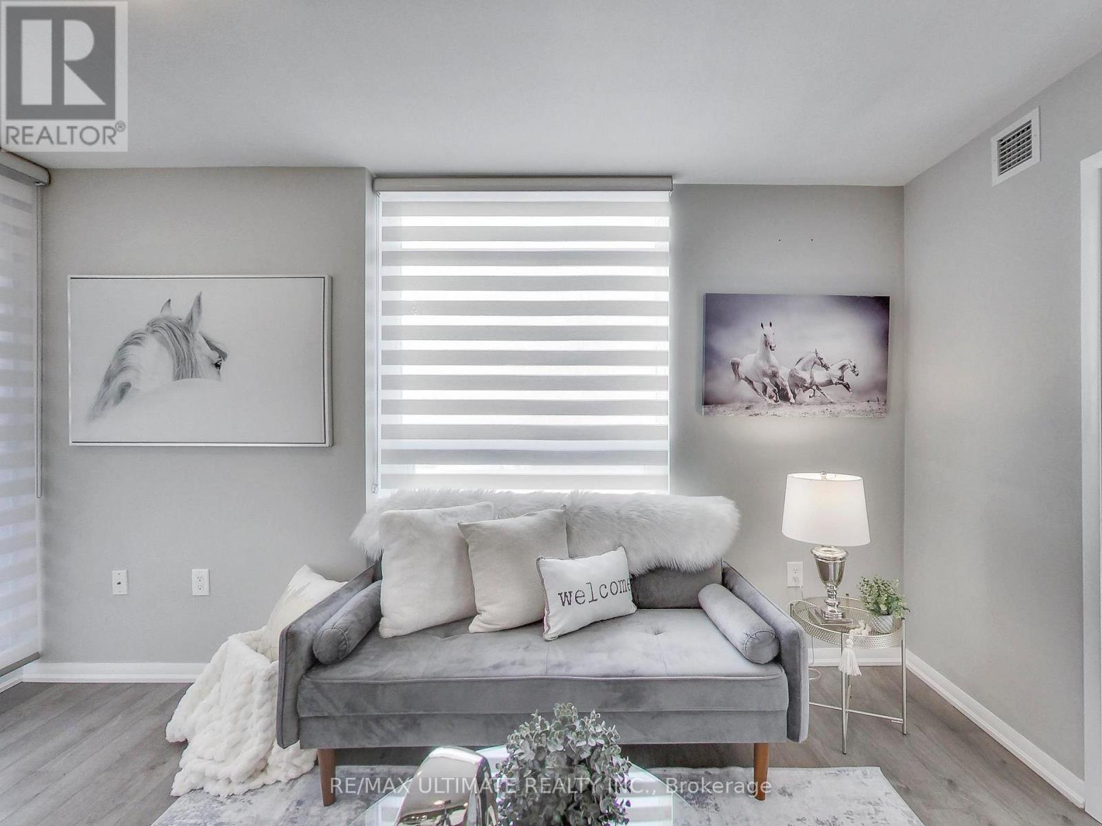 1012 - 3091 Dufferin Street, Toronto, Ontario  M6A 0C4 - Photo 5 - W12894216