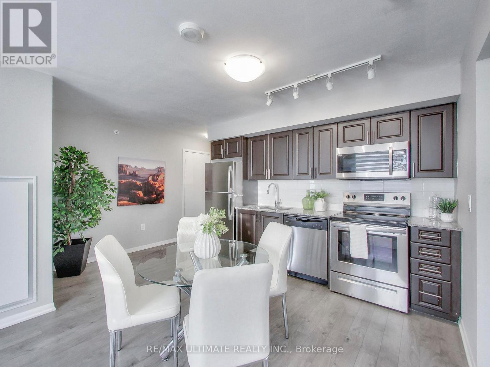 1012 - 3091 Dufferin Street, Toronto, Ontario  M6A 0C4 - Photo 9 - W12894216