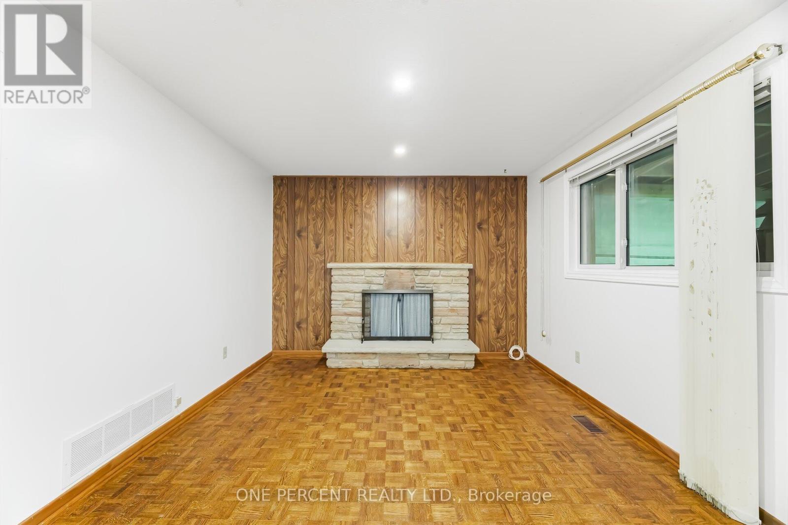 4 Manorcrest Street, Brampton, Ontario  L6S 2W9 - Photo 17 - W12894224