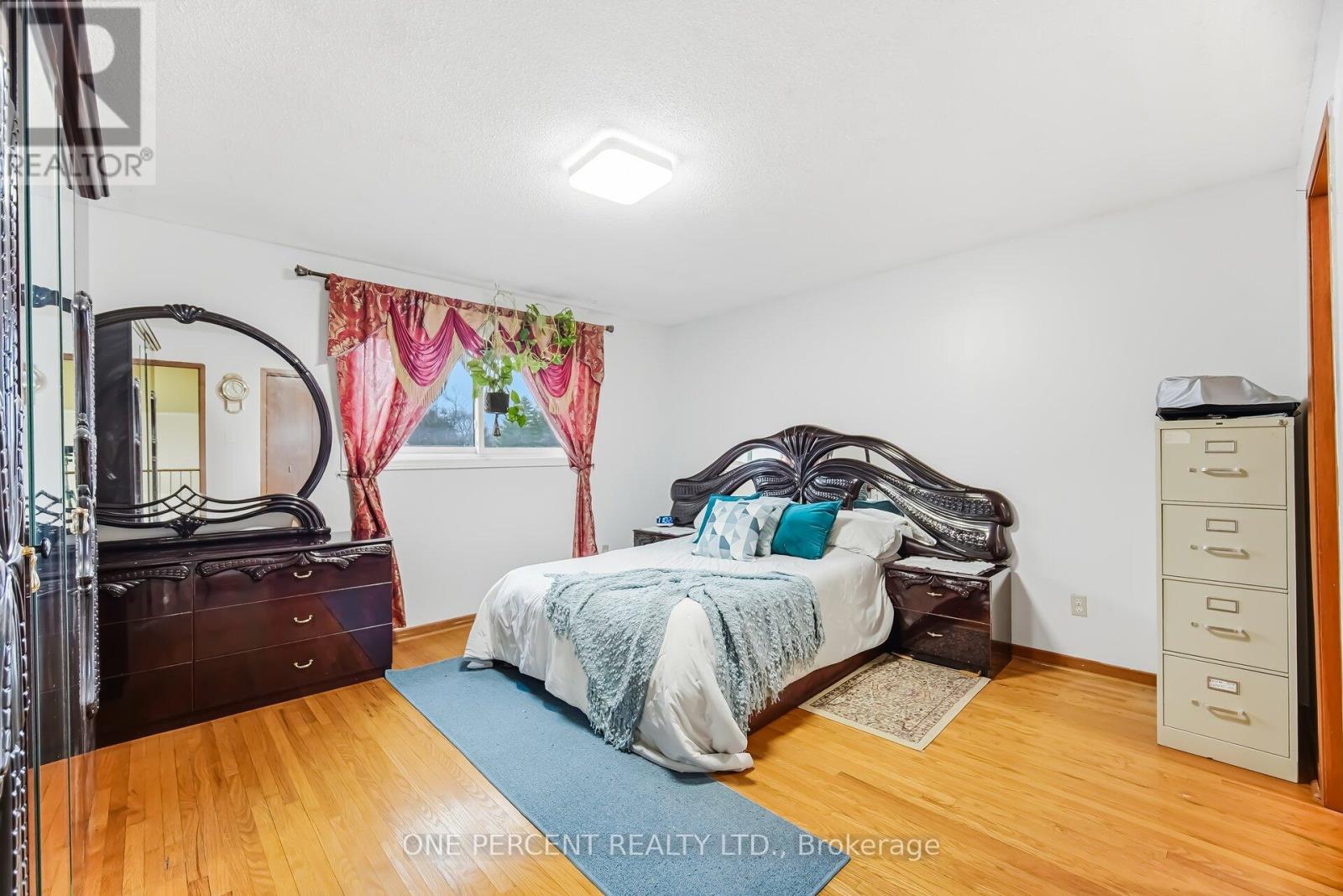 4 Manorcrest Street, Brampton, Ontario  L6S 2W9 - Photo 23 - W12894224