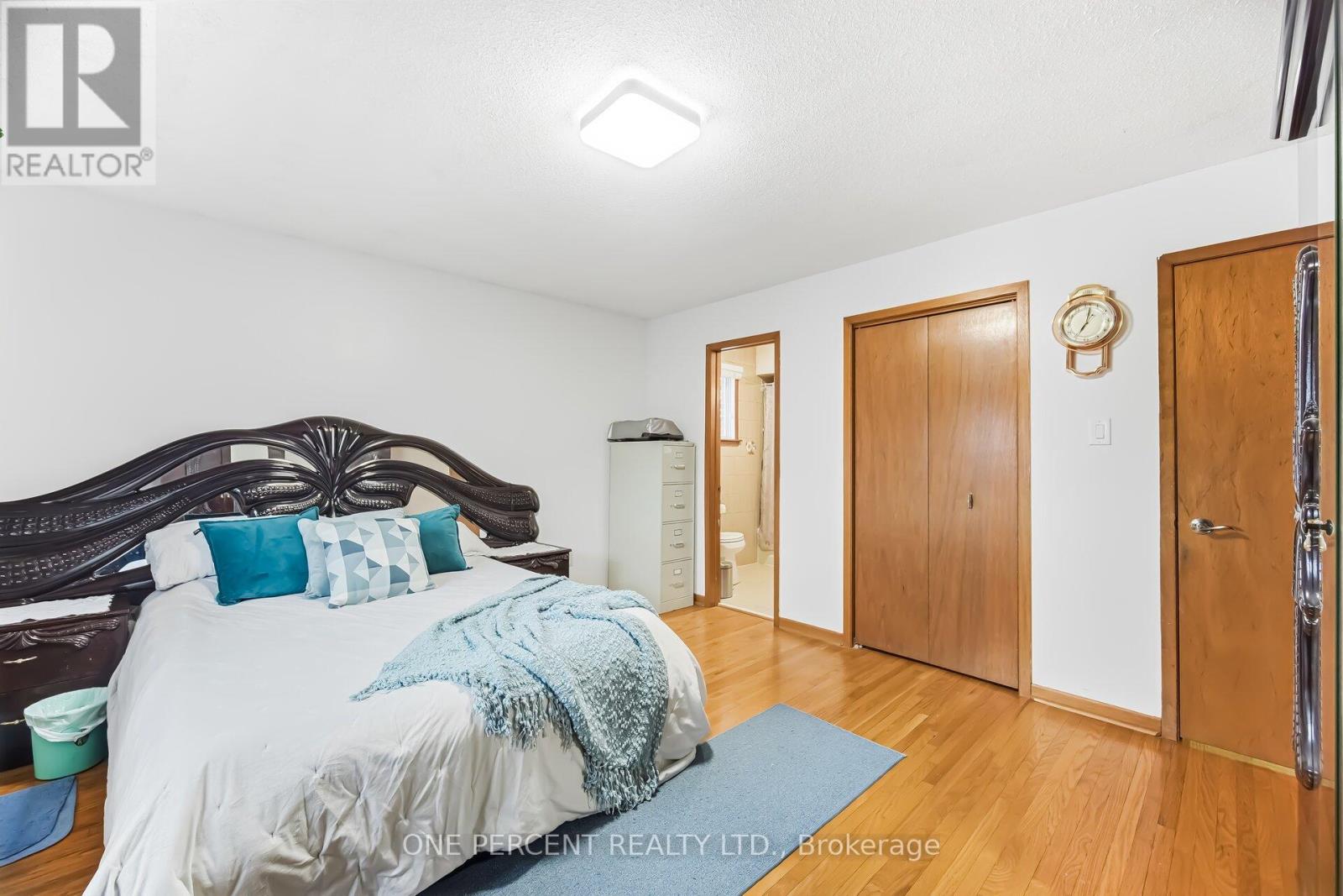 4 Manorcrest Street, Brampton, Ontario  L6S 2W9 - Photo 25 - W12894224