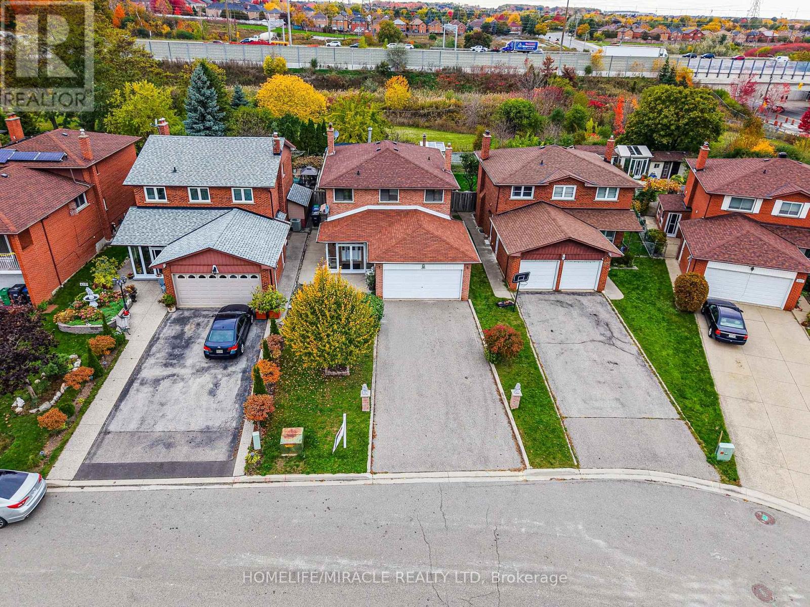 4343 Alta Court, Mississauga, Ontario  L4Z 1N6 - Photo 2 - W12894228