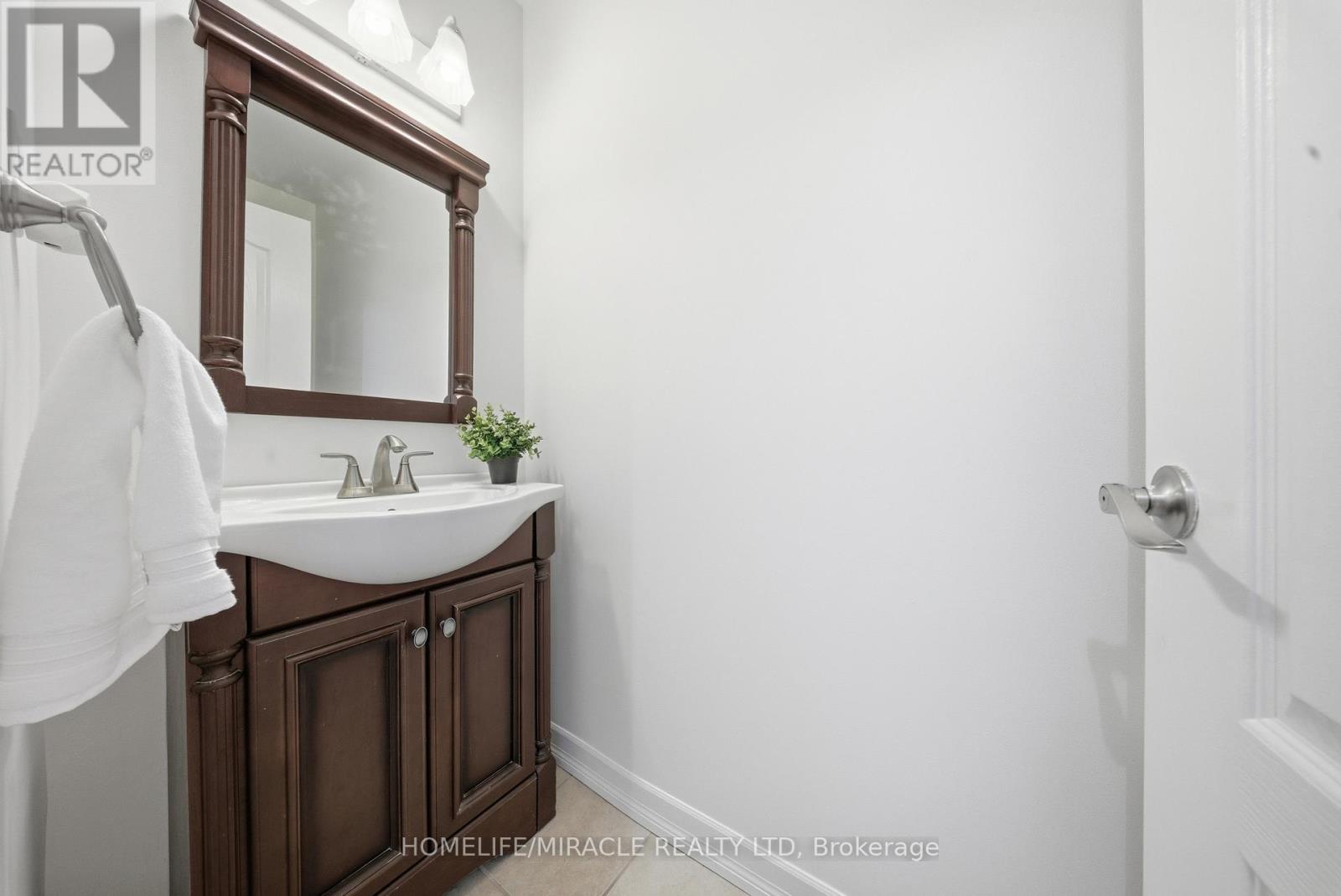 4343 Alta Court, Mississauga, Ontario  L4Z 1N6 - Photo 6 - W12894228