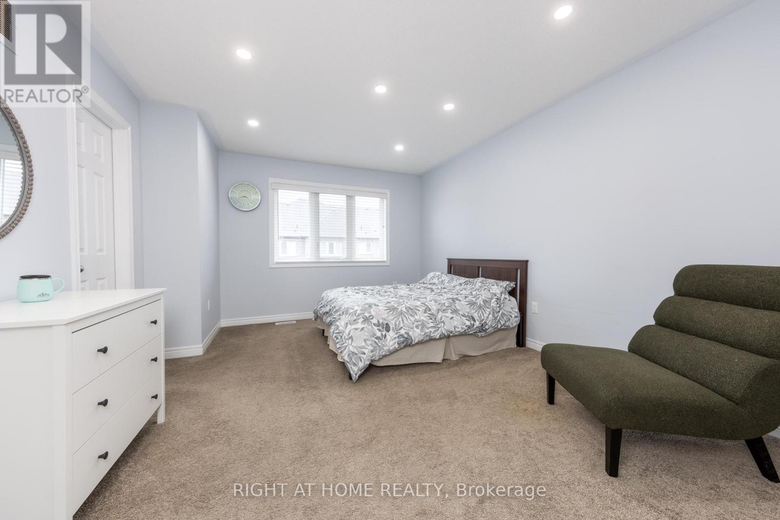 15 Munch Place, Milton, Ontario  L9T 8K6 - Photo 11 - W12894238