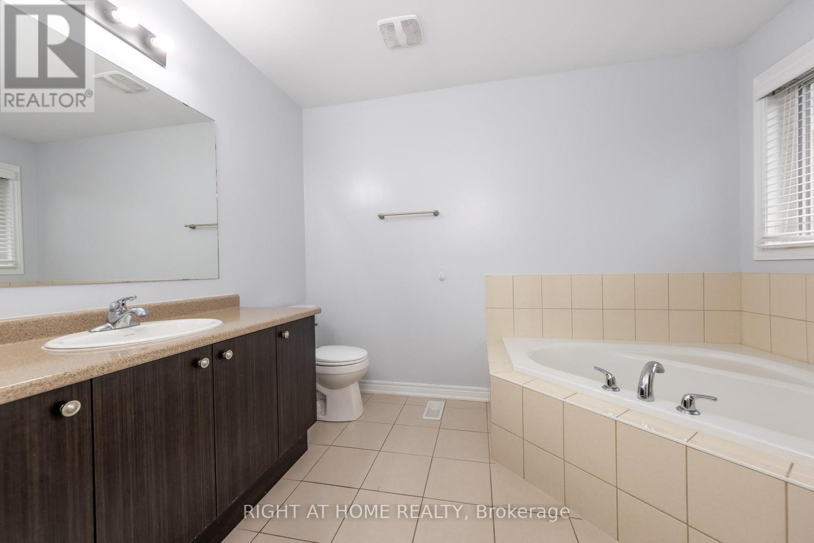 15 Munch Place, Milton, Ontario  L9T 8K6 - Photo 12 - W12894238