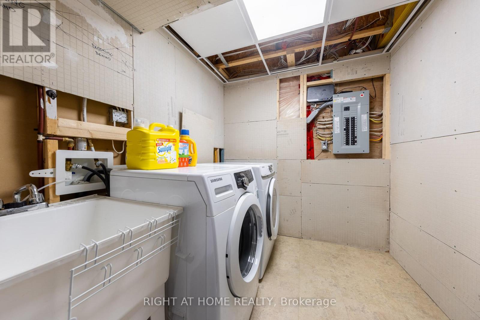 15 Munch Place, Milton, Ontario  L9T 8K6 - Photo 17 - W12894238