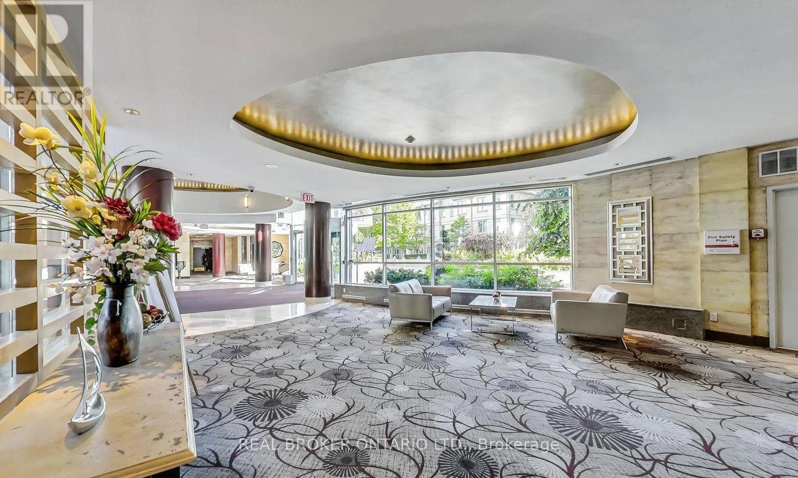 1112 - 2111 Lakeshore Boulevard W, Toronto, Ontario  M8V 4E8 - Photo 4 - W12894290