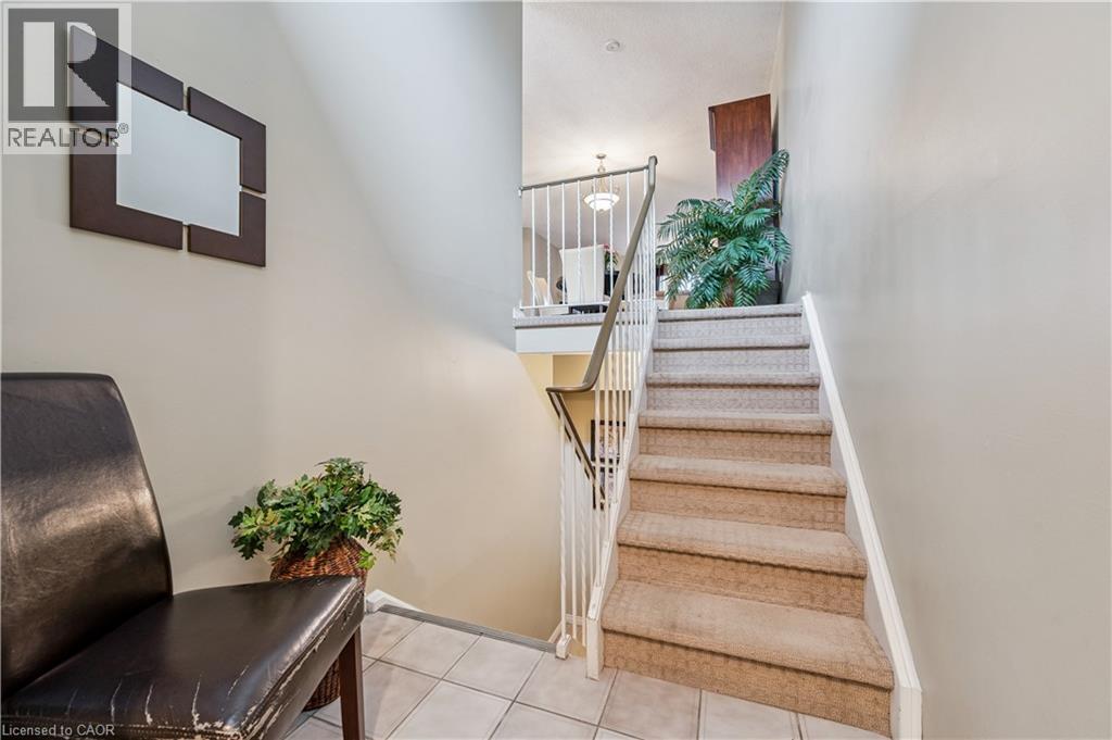 205 Highland Crescent Unit# 18, Kitchener, Ontario  N2M 5L6 - Photo 5 - 40812390