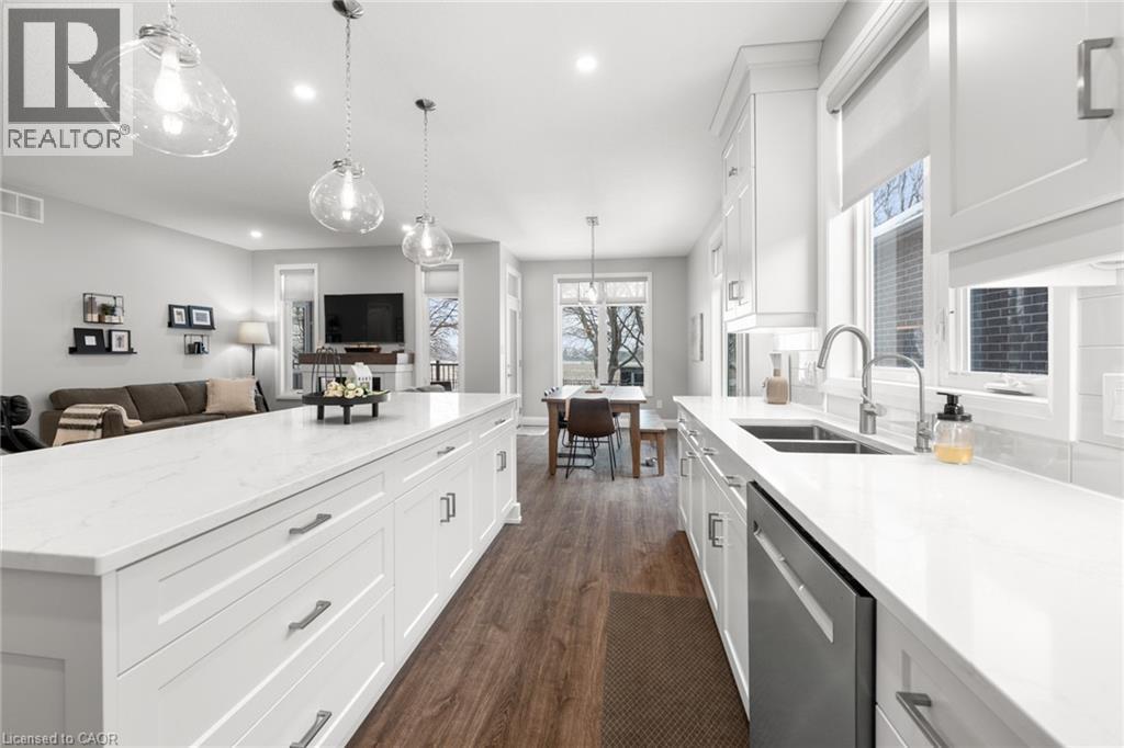 202 Timber Trail Road, Elmira, Ontario  N3B 0E4 - Photo 13 - 40811729