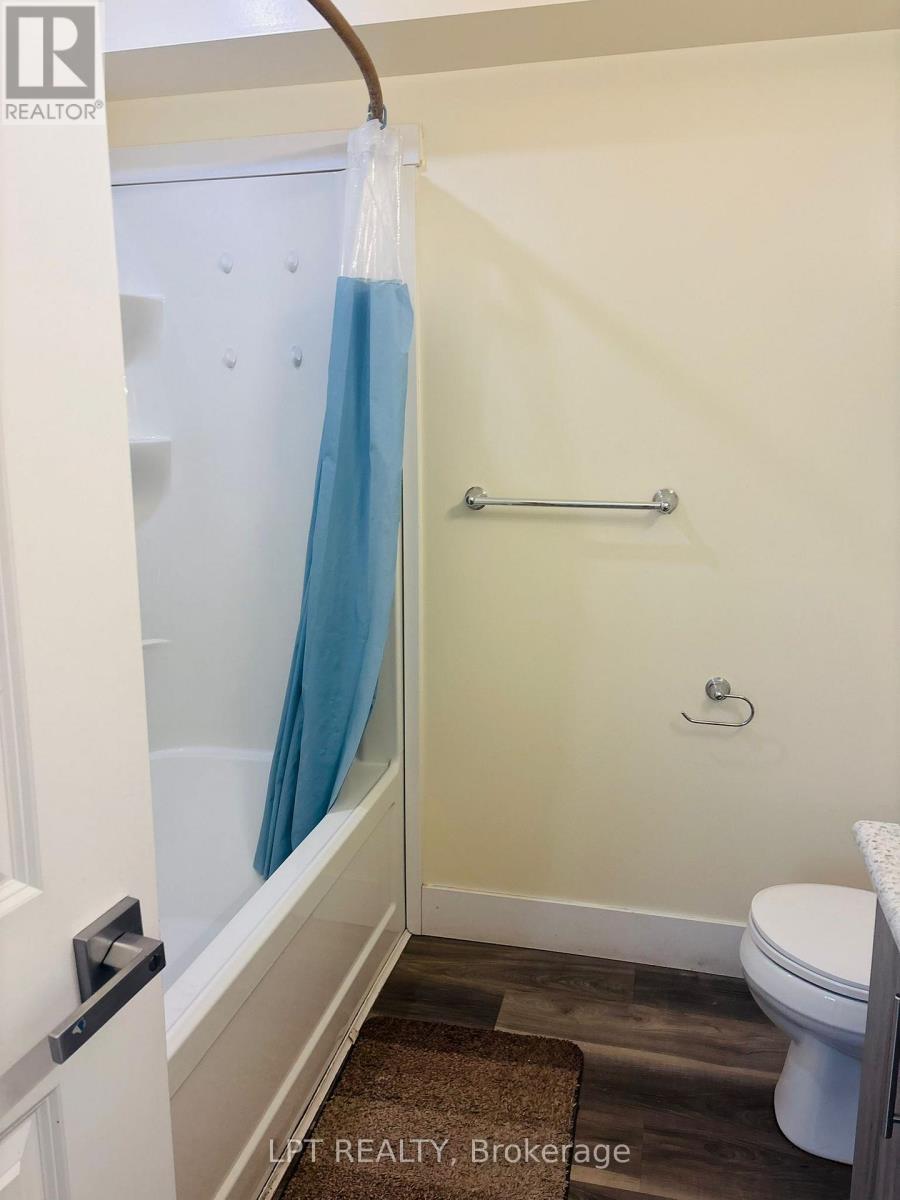 Unit B - 224 Portsmouth Gate, Waterloo, Ontario  N2T 2H9 - Photo 10 - X12894212