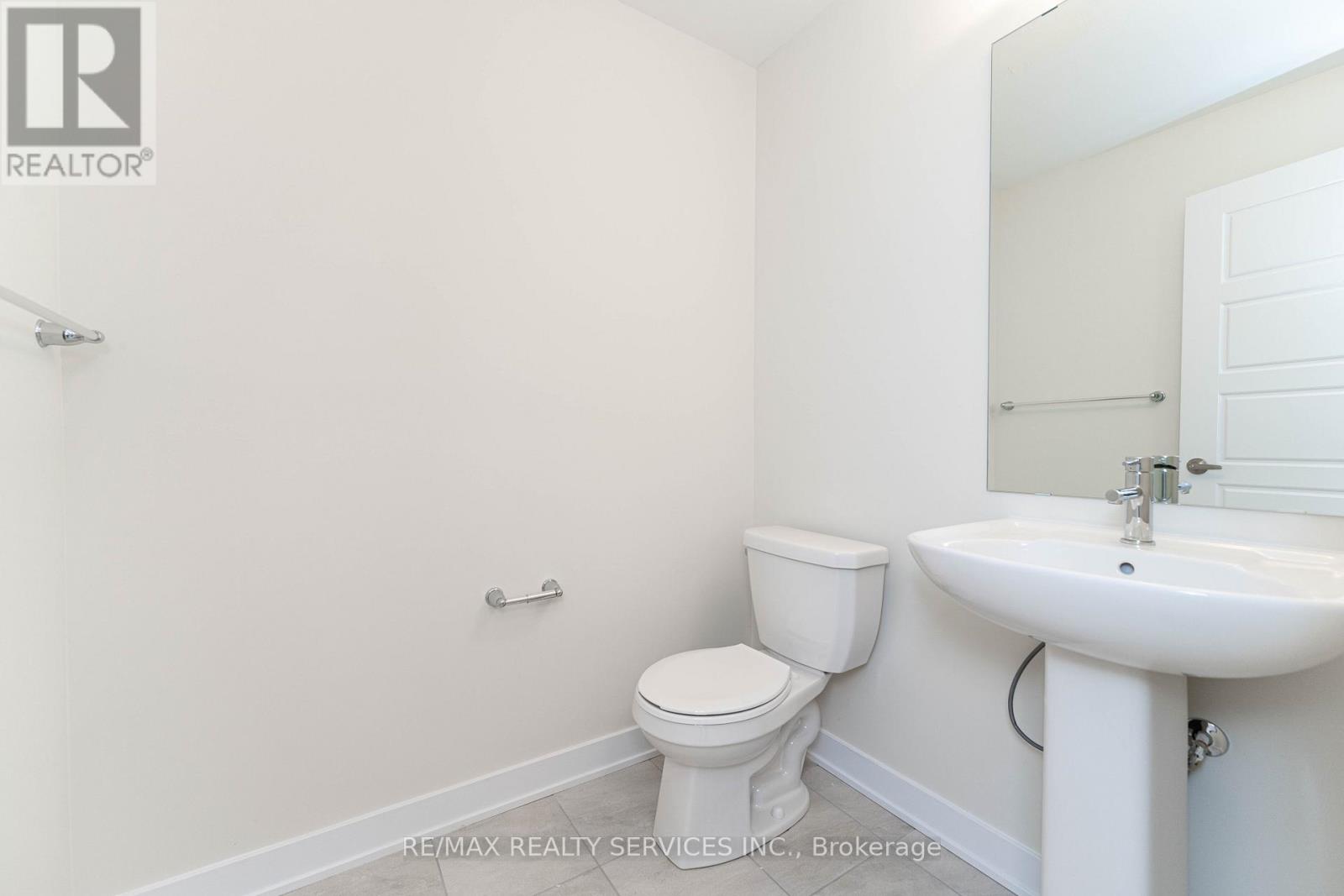 Cres - 82 Starboard Crescent, Welland, Ontario  L3B 0M7 - Photo 14 - X12894240