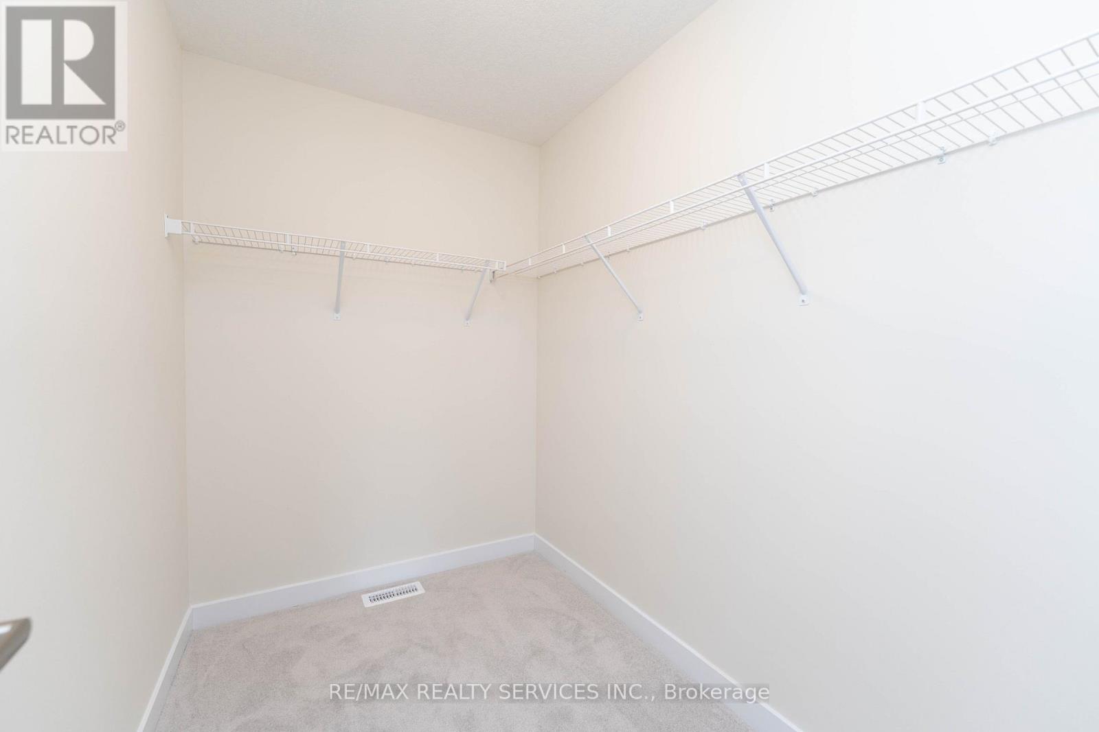 Cres - 82 Starboard Crescent, Welland, Ontario  L3B 0M7 - Photo 20 - X12894240