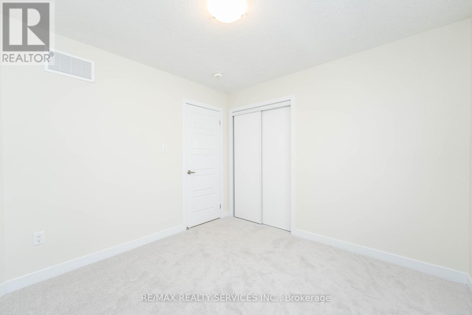 Cres - 82 Starboard Crescent, Welland, Ontario  L3B 0M7 - Photo 27 - X12894240