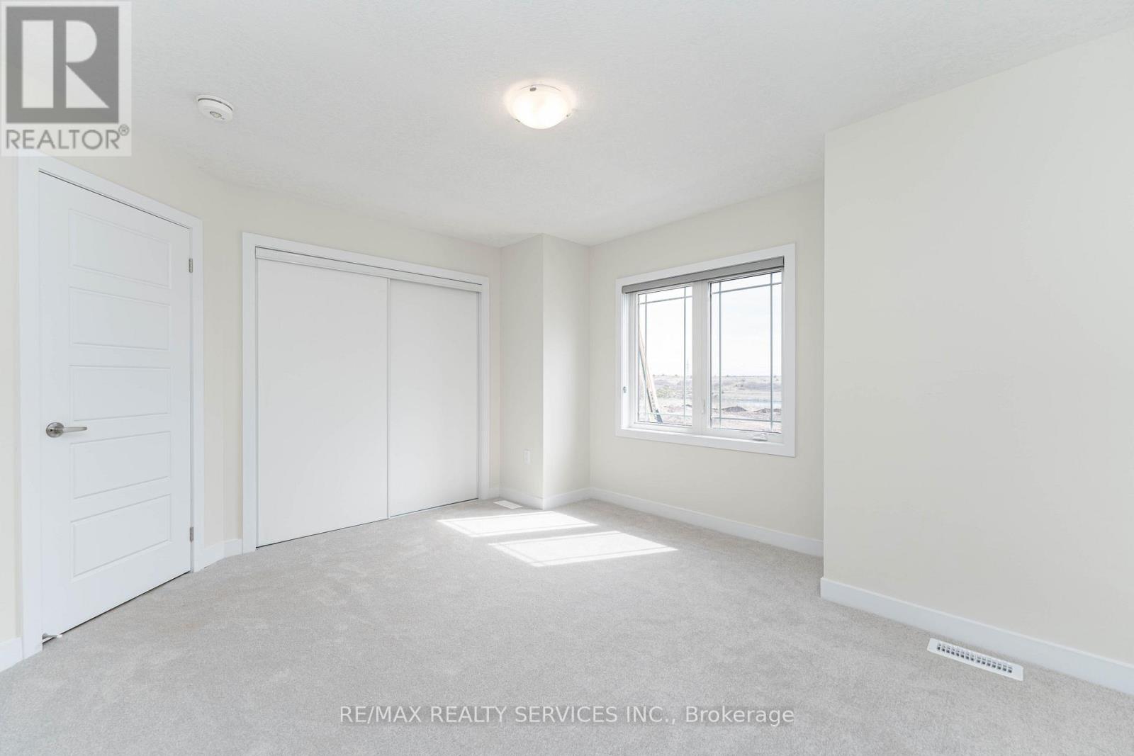 Cres - 82 Starboard Crescent, Welland, Ontario  L3B 0M7 - Photo 28 - X12894240