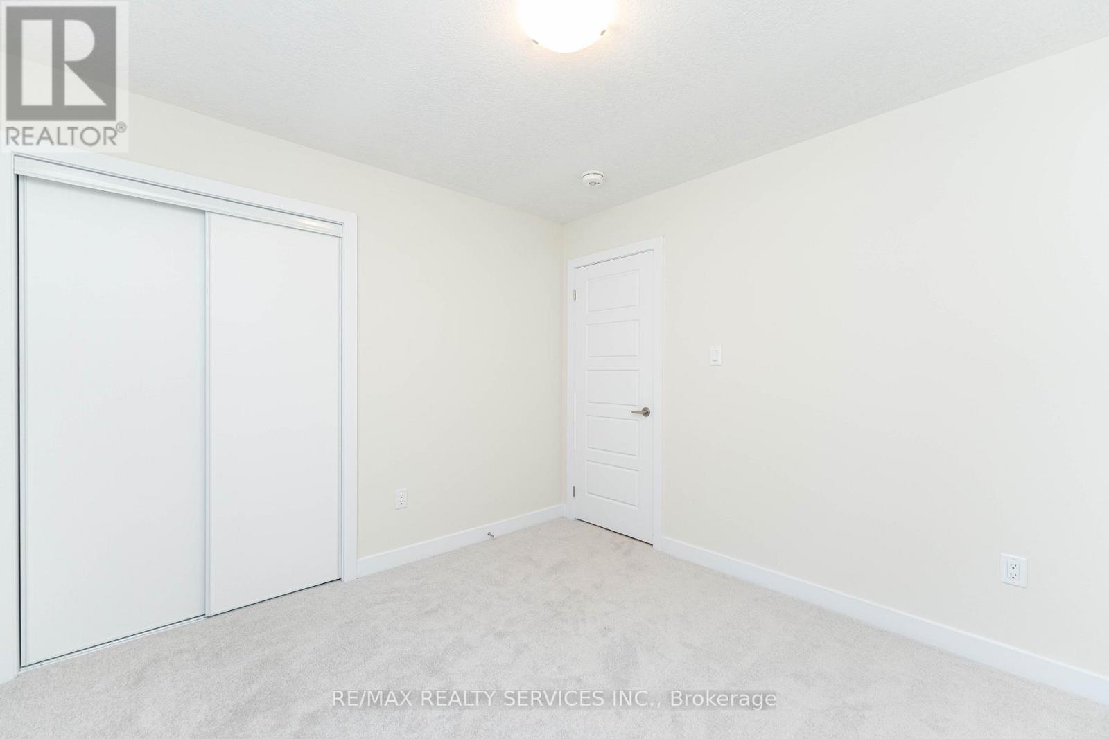 Cres - 82 Starboard Crescent, Welland, Ontario  L3B 0M7 - Photo 31 - X12894240