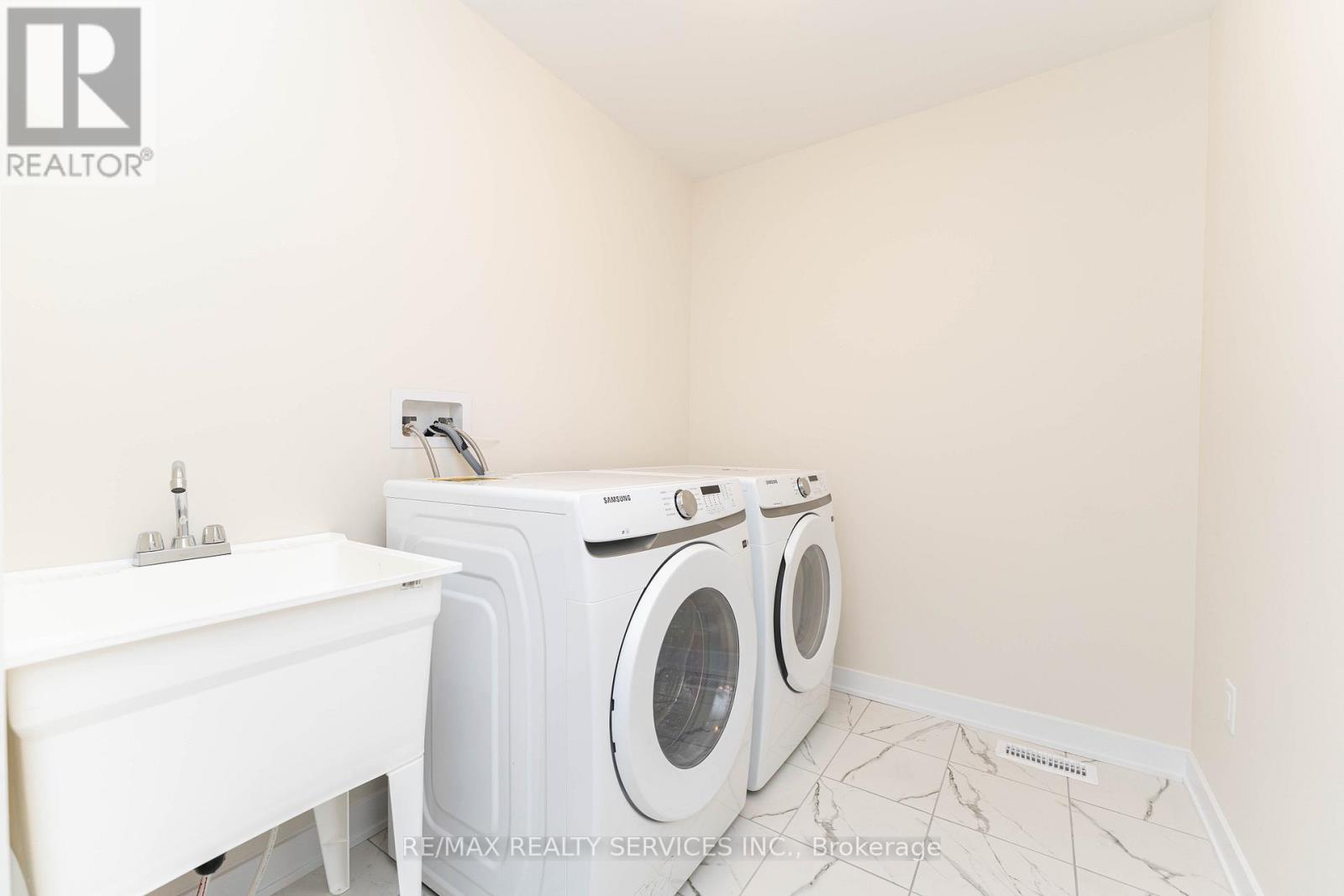 Cres - 82 Starboard Crescent, Welland, Ontario  L3B 0M7 - Photo 34 - X12894240