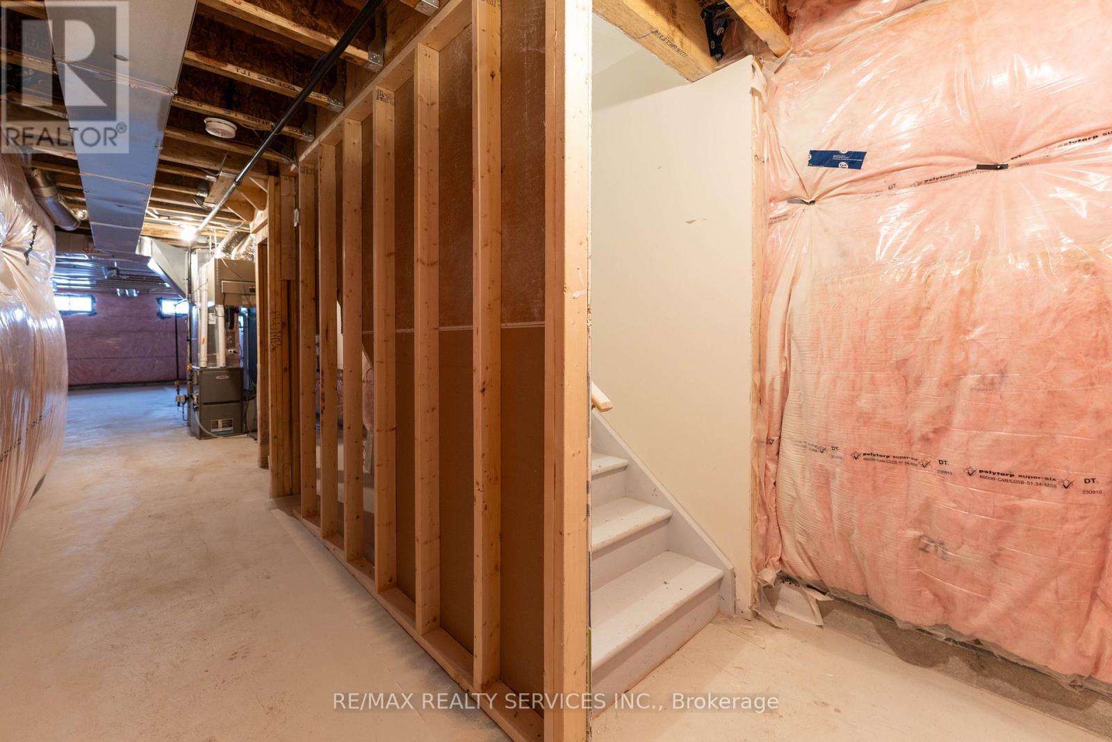 Cres - 82 Starboard Crescent, Welland, Ontario  L3B 0M7 - Photo 36 - X12894240