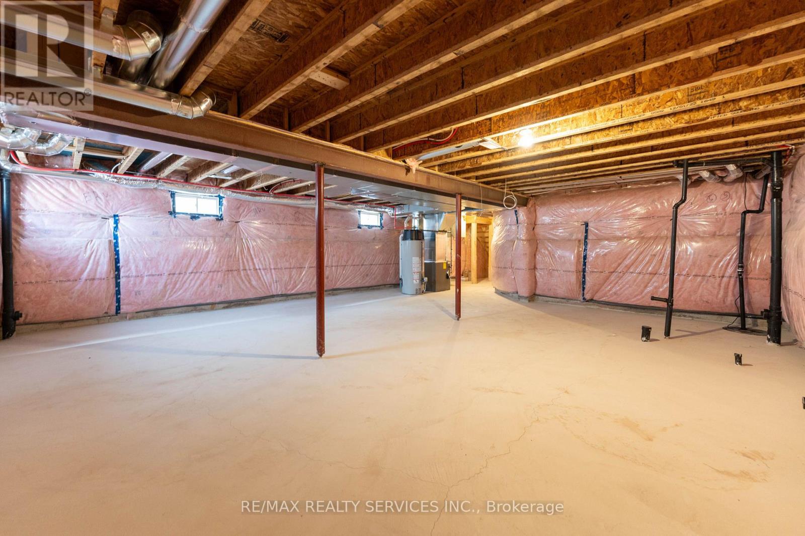 Cres - 82 Starboard Crescent, Welland, Ontario  L3B 0M7 - Photo 38 - X12894240