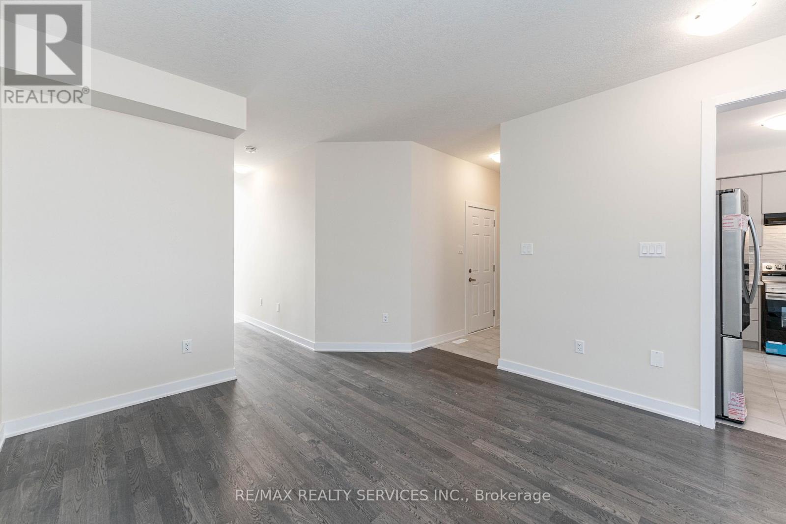 Cres - 82 Starboard Crescent, Welland, Ontario  L3B 0M7 - Photo 6 - X12894240