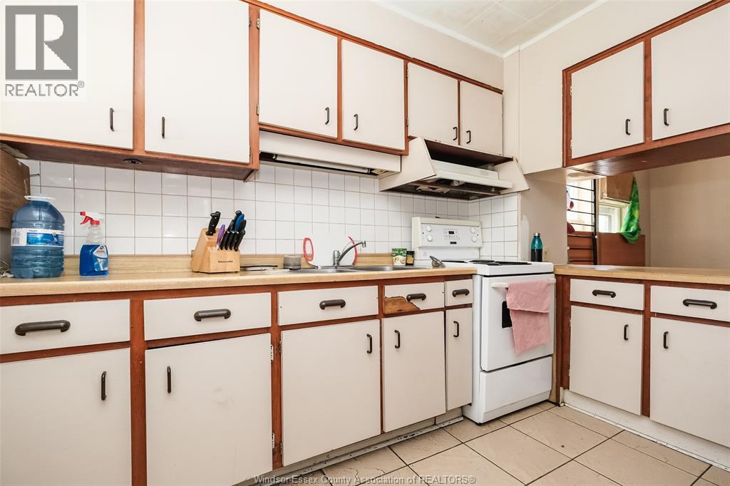 2288 Howard Avenue, Windsor, Ontario  N8X 3V1 - Photo 2 - 26005613