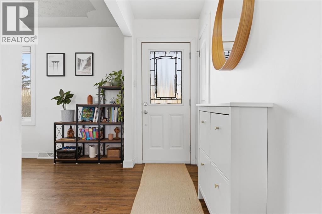 2428 38 Street Sw, Calgary, Alberta  T3E 3E5 - Photo 2 - A2292630