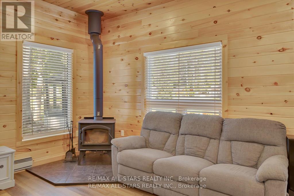 11 Little Bay Drive, Kawartha Lakes, Ontario  K0M 2L0 - Photo 24 - X12894332