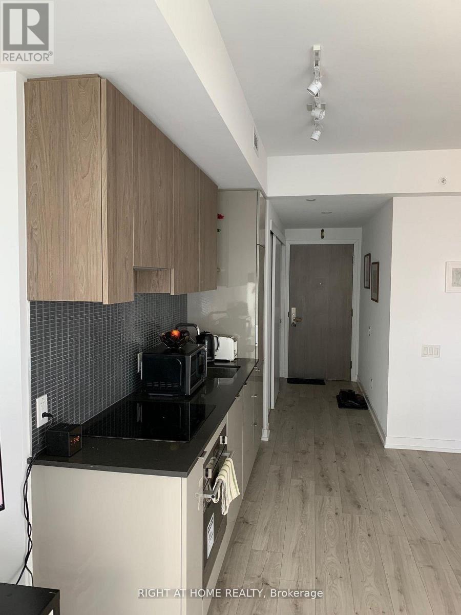 3608 - 161 Roehampton Avenue, Toronto, Ontario  M4P 0C8 - Photo 5 - C12894342