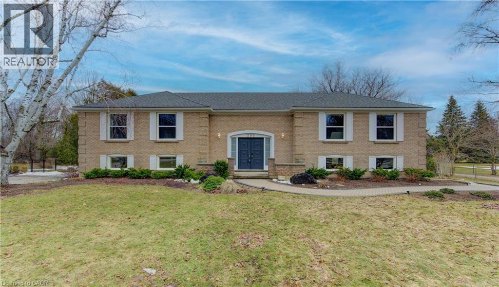 395 WARRINGTON Drive, Waterloo, Ontario