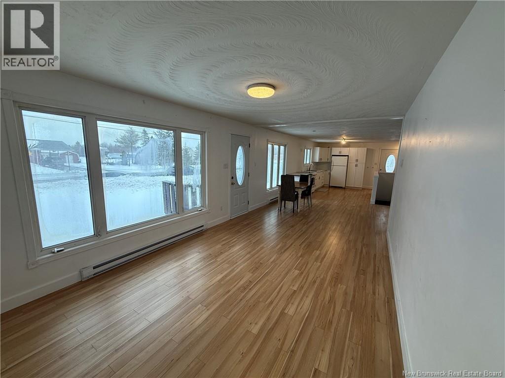 2938 Rue Chiasson, Bas-Caraquet, New Brunswick  E1W 5V7 - Photo 12 - NB135285