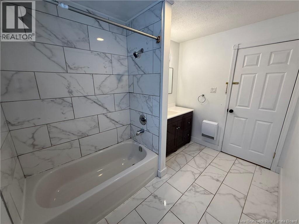 2938 Rue Chiasson, Bas-Caraquet, New Brunswick  E1W 5V7 - Photo 14 - NB135285