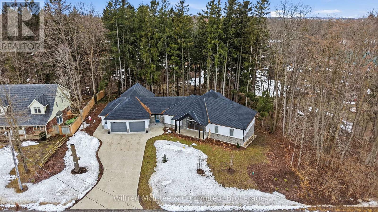 230 George Street S, Arran-Elderslie, Ontario  N0G 2N0 - Photo 2 - X12894314