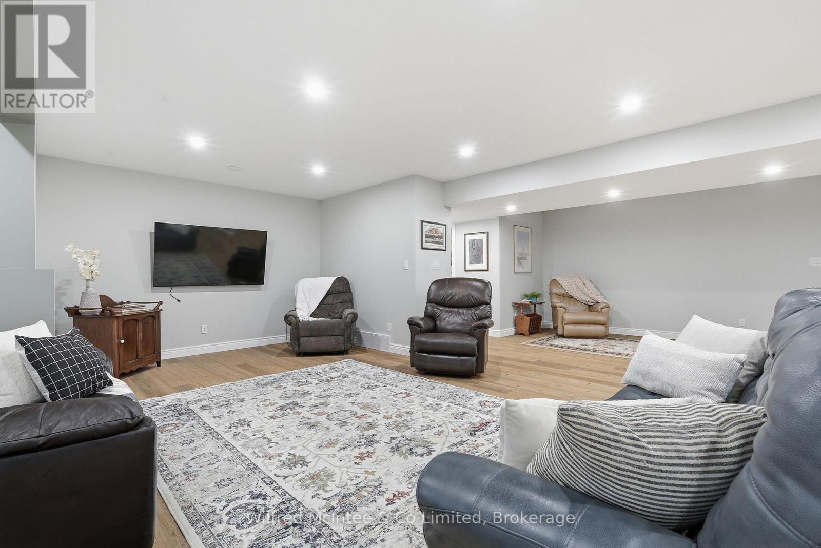 230 George Street S, Arran-Elderslie, Ontario  N0G 2N0 - Photo 38 - X12894314