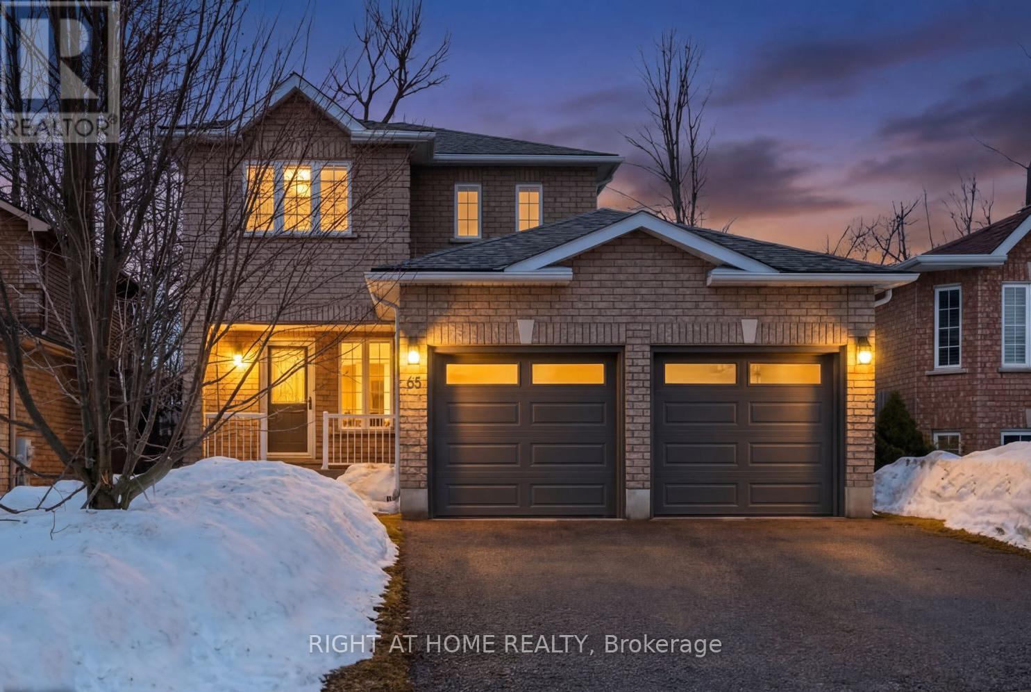 65 Masters Drive, Barrie, Ontario  L4M 6W9 - Photo 2 - S12894336