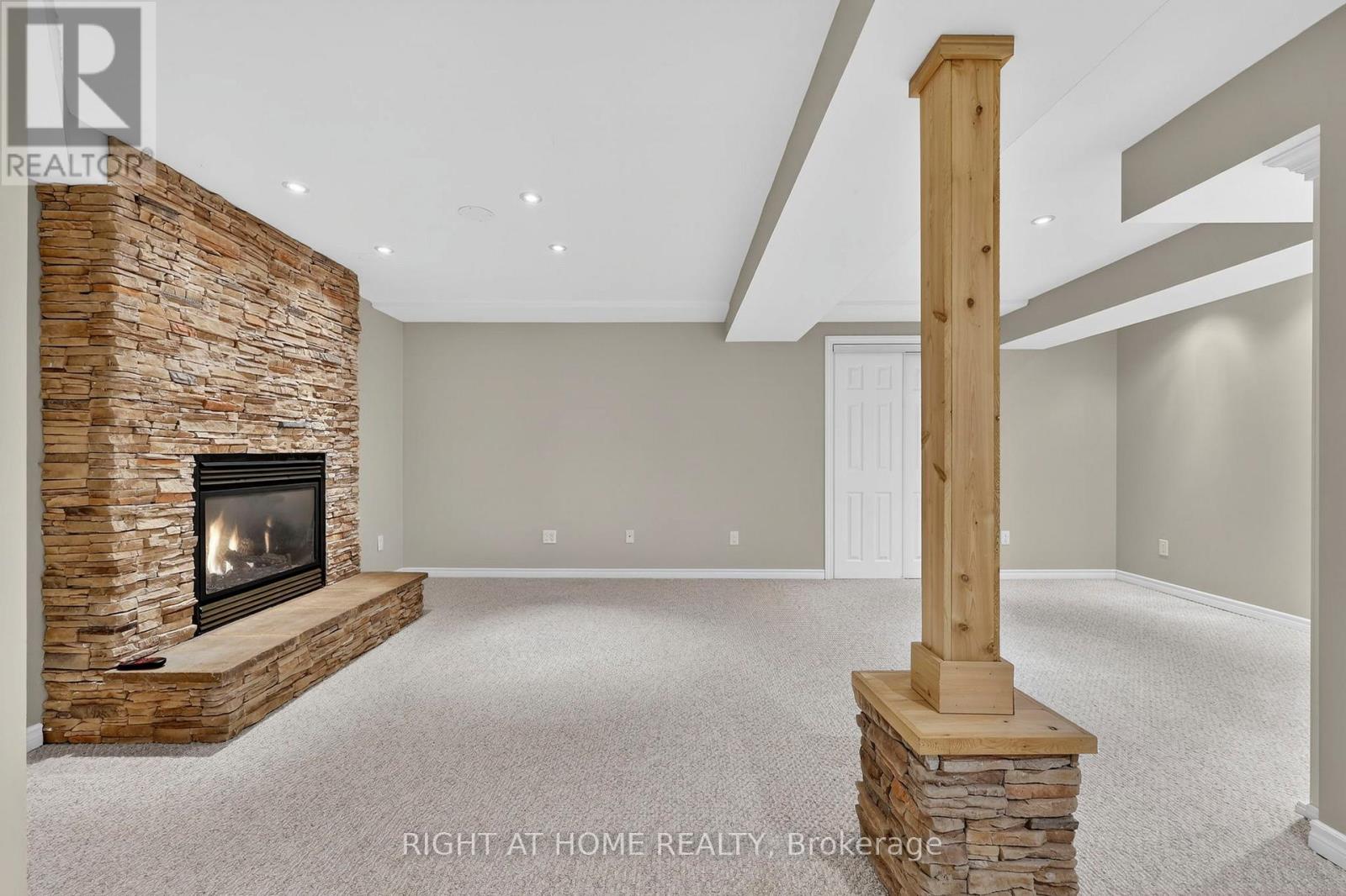 65 Masters Drive, Barrie, Ontario  L4M 6W9 - Photo 22 - S12894336