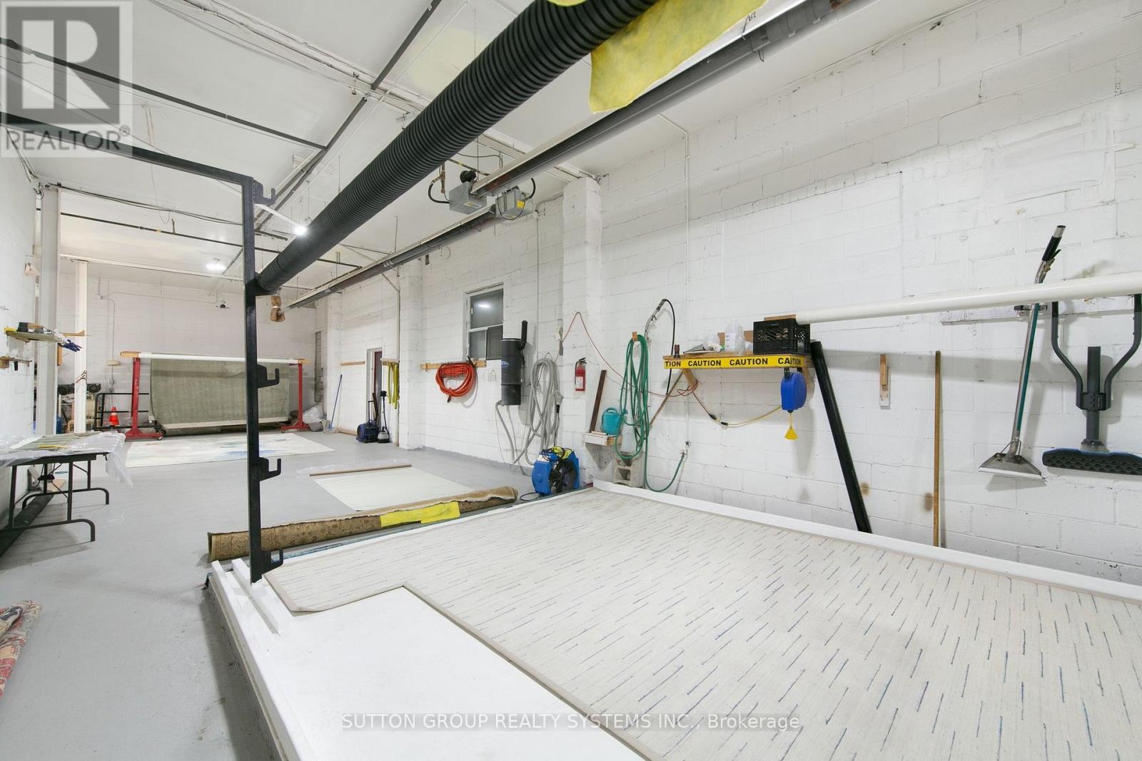 25 & 29 Milford Avenue, Toronto (Brookhaven-Amesbury), Ontario  M6M 2W1 - Photo 16 - W12723356