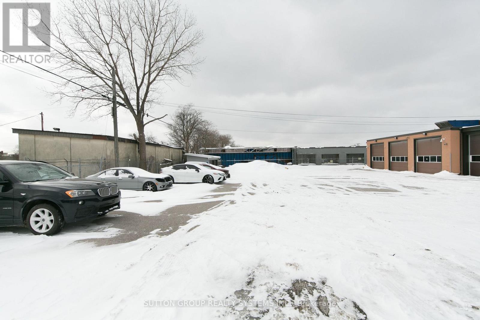 25 & 29 Milford Avenue, Toronto (Brookhaven-Amesbury), Ontario  M6M 2W1 - Photo 18 - W12723356