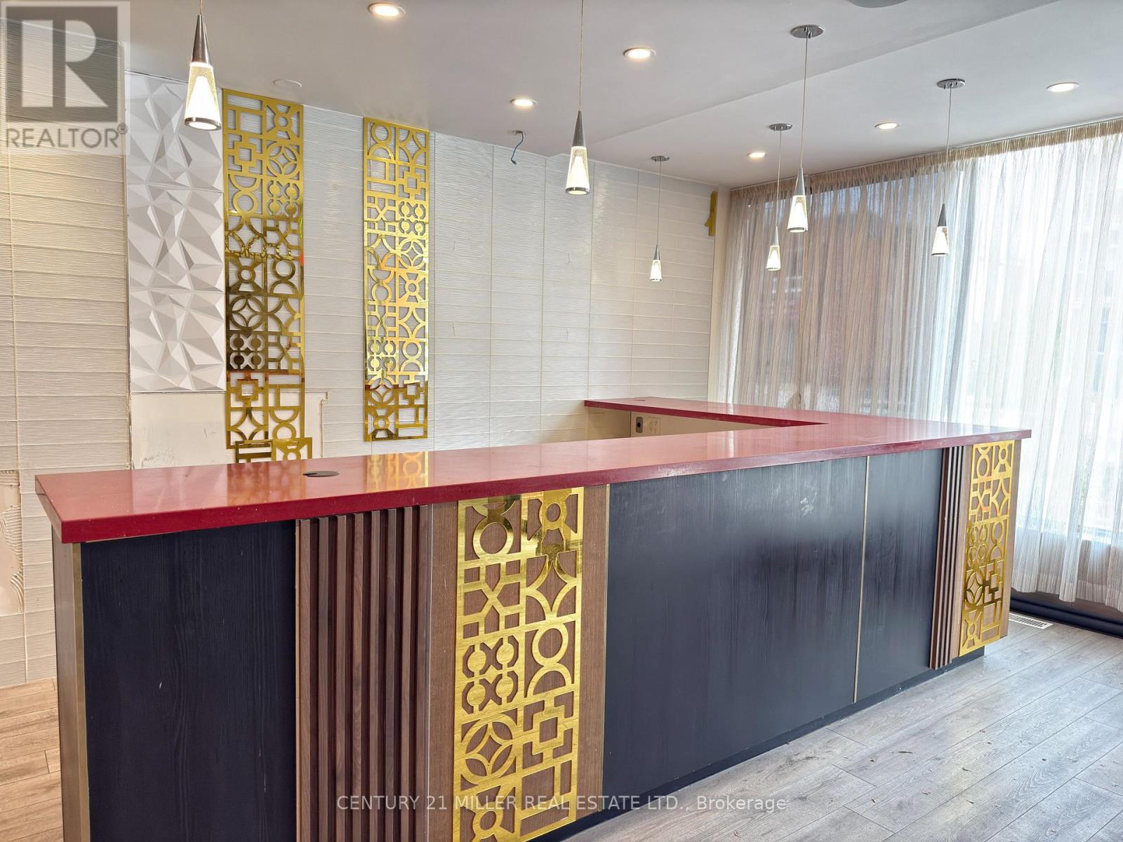 5 - 438 Kerr Street, Oakville, Ontario  L6K 3C4 - Photo 3 - W12894322