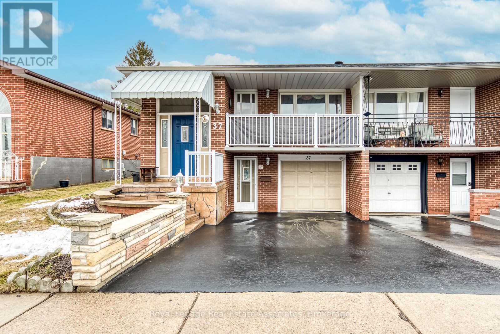 37 PROUSE DRIVE, Brampton, Ontario