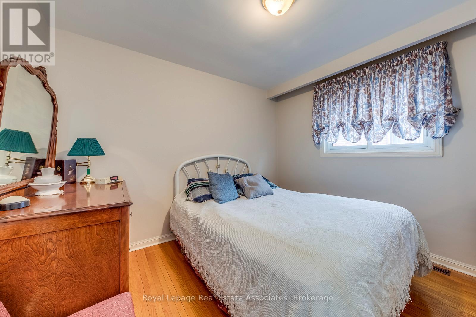 37 Prouse Drive, Brampton, Ontario  L6V 3A3 - Photo 27 - W12894338