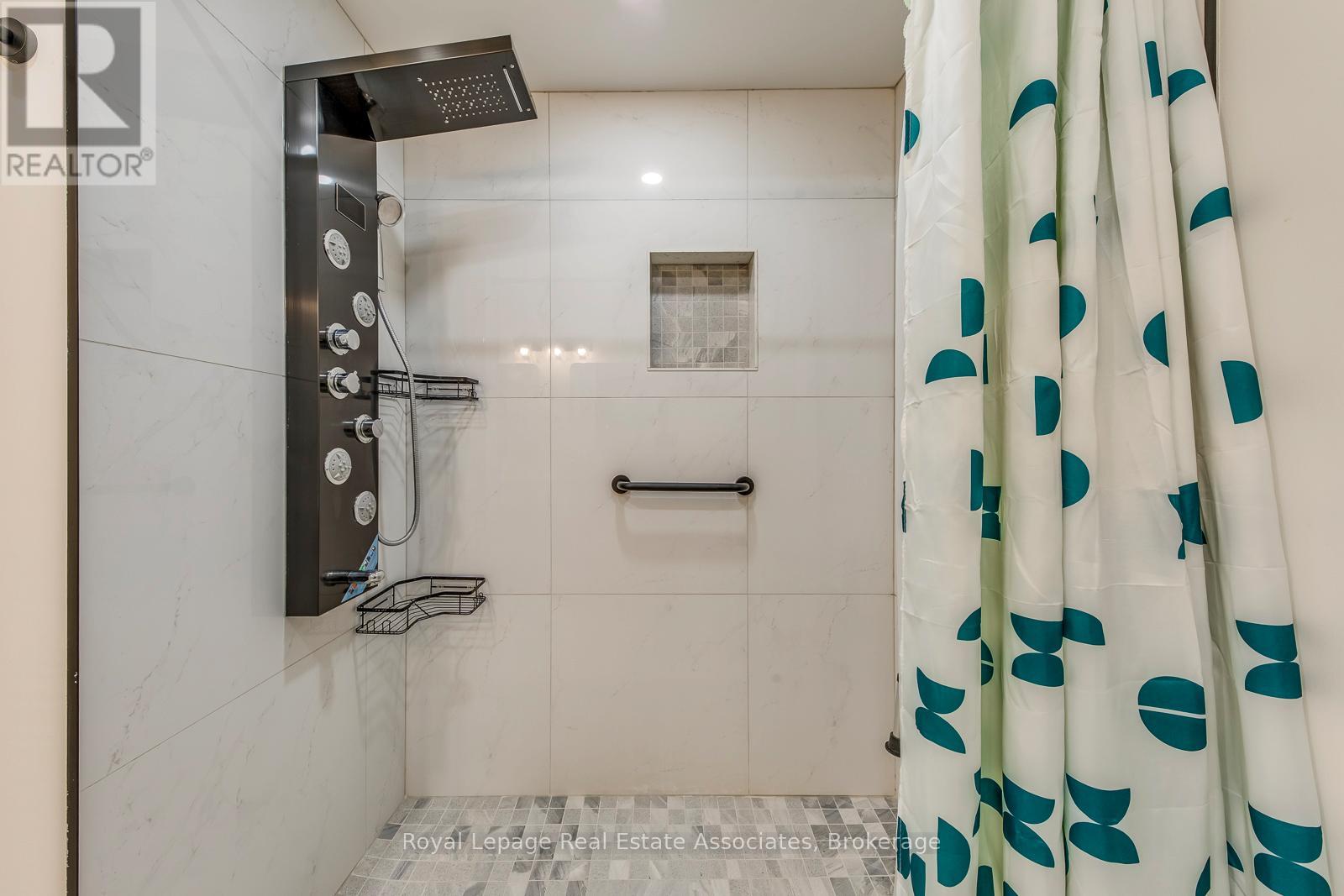 37 Prouse Drive, Brampton, Ontario  L6V 3A3 - Photo 29 - W12894338