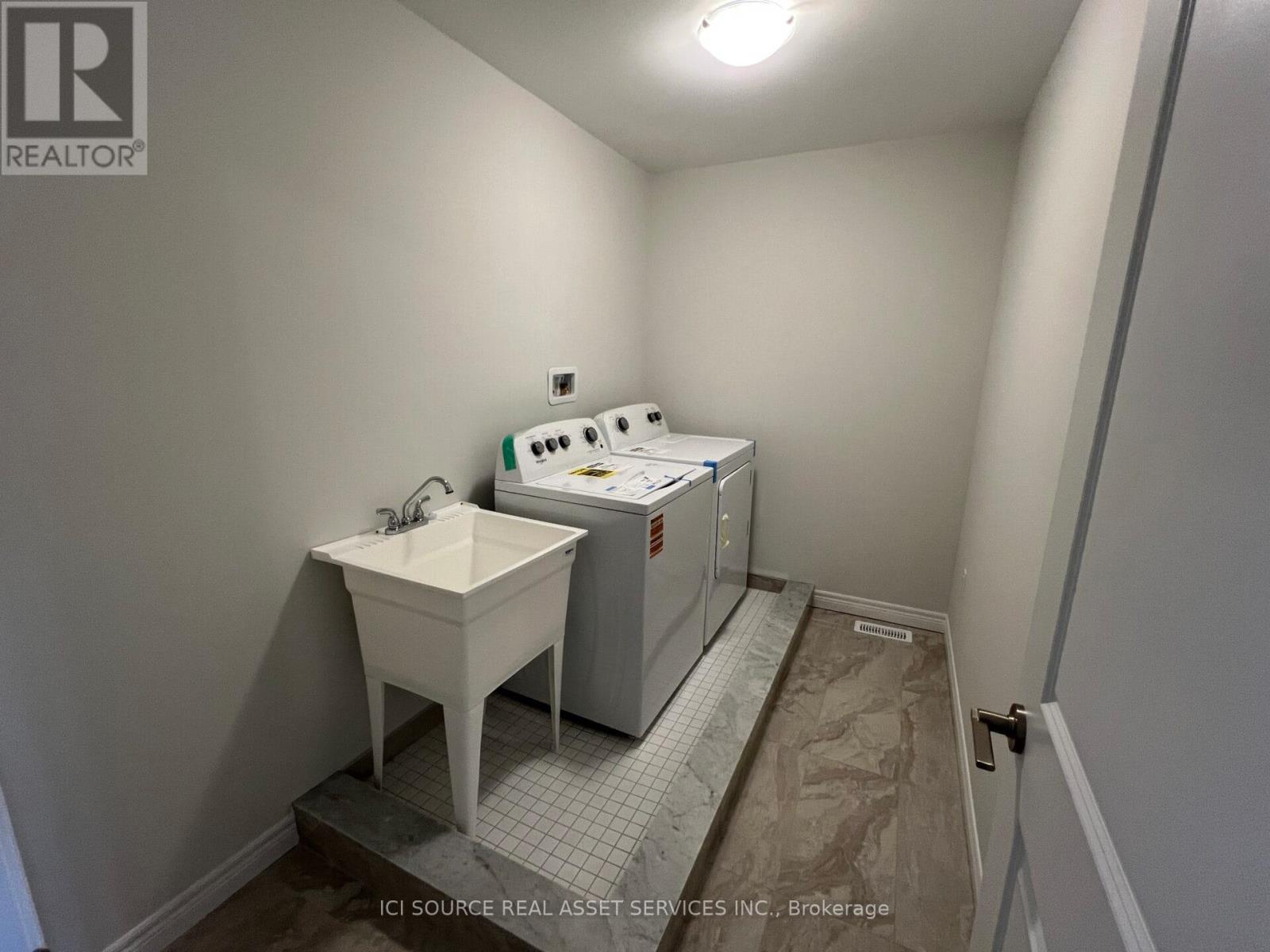 264 Tanglewood Drive, Hamilton, Ontario  L0R 1C0 - Photo 21 - X12894306