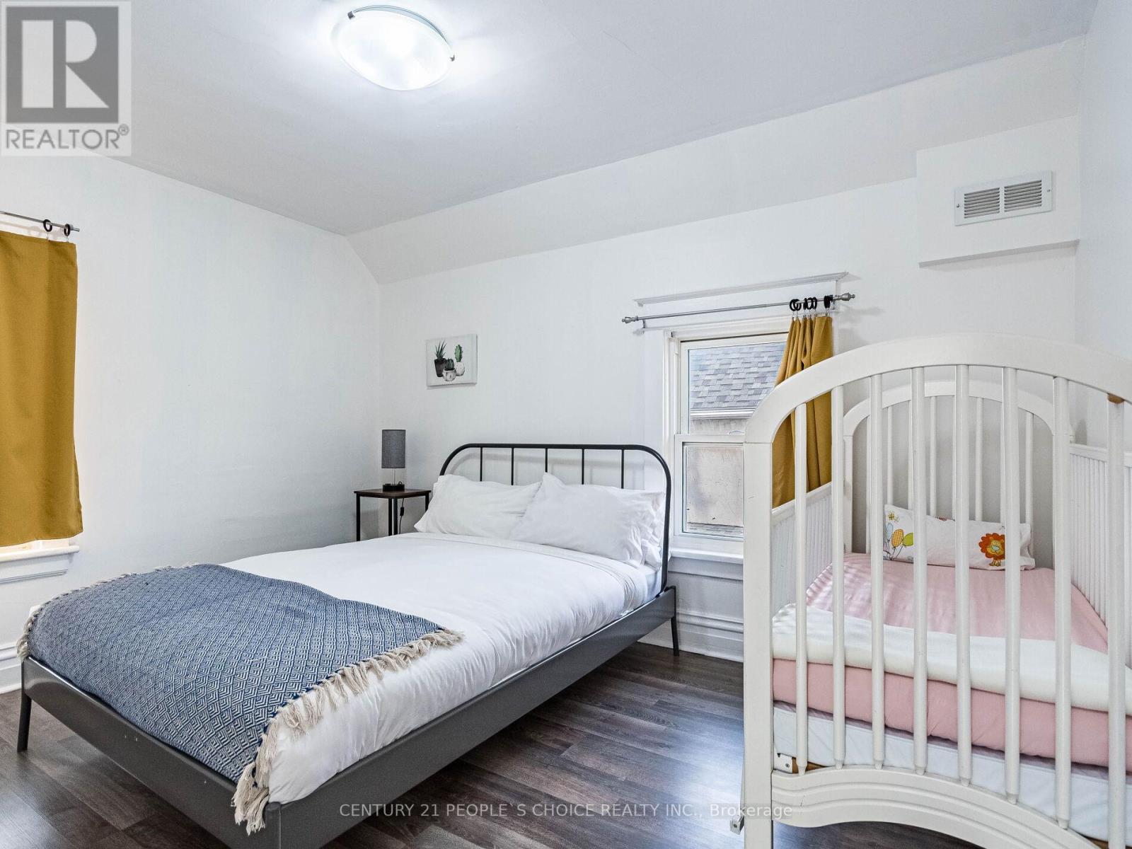 5001 Kitchener Street, Niagara Falls, Ontario  L2G 1A9 - Photo 13 - X12894326