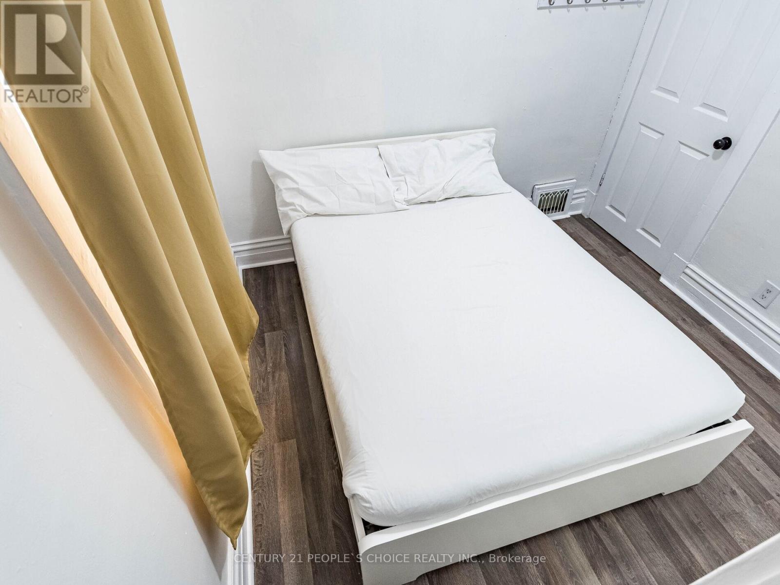 5001 Kitchener Street, Niagara Falls, Ontario  L2G 1A9 - Photo 15 - X12894326